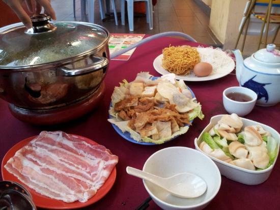 Ee Ping Steamboat Restaurant